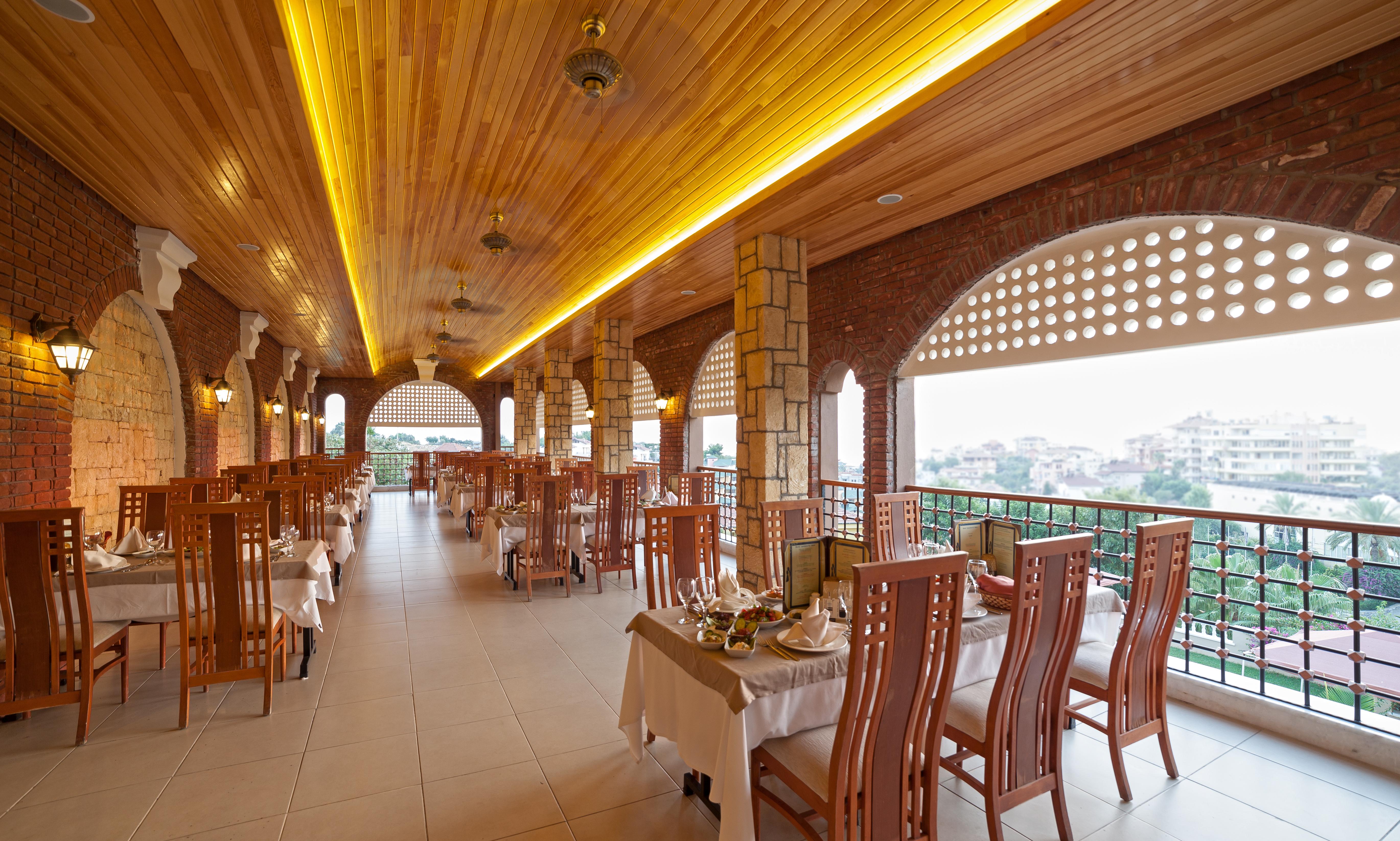 Club Paradiso Otel 5*