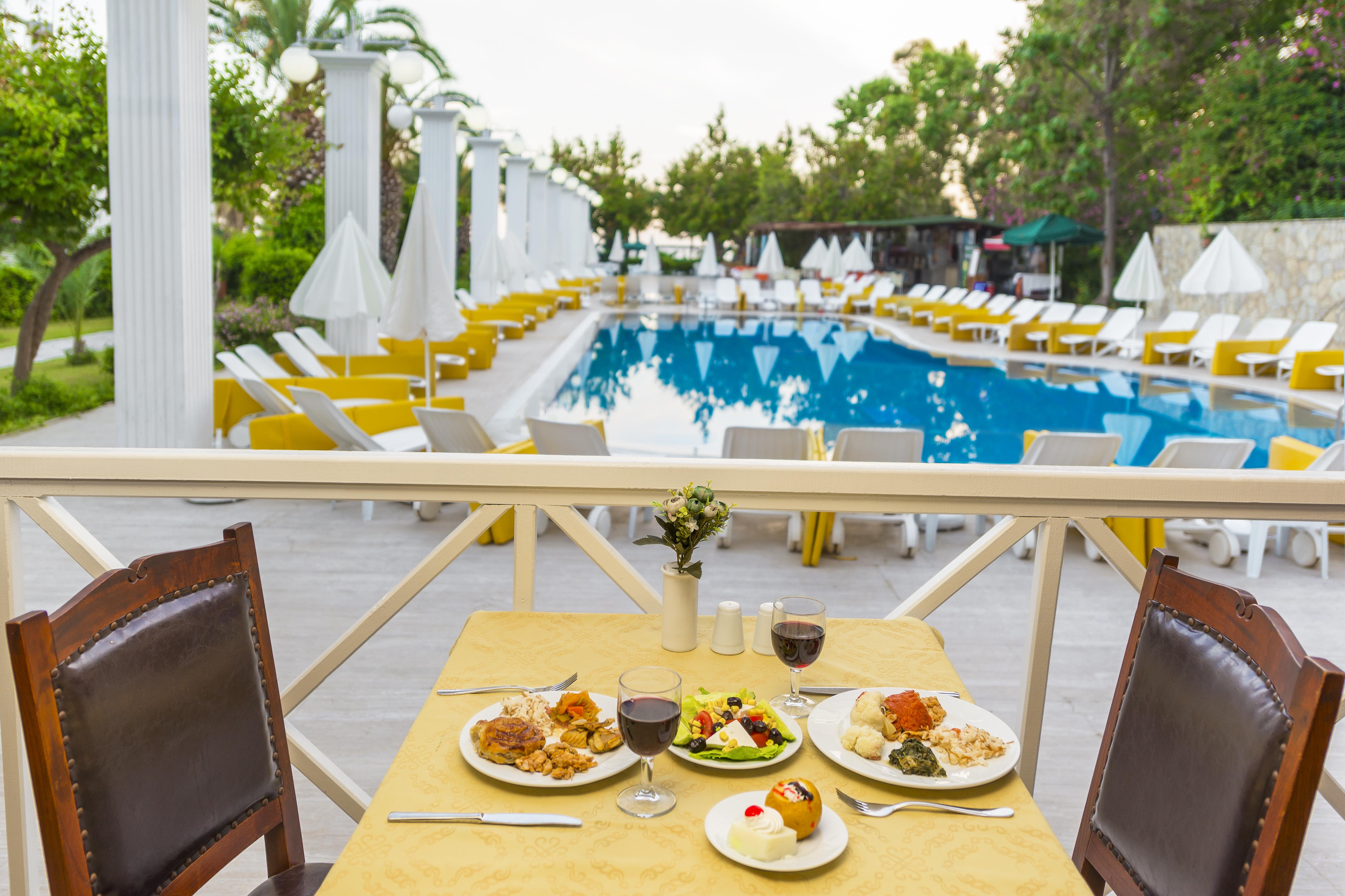 Club Aqua Plaza 4*