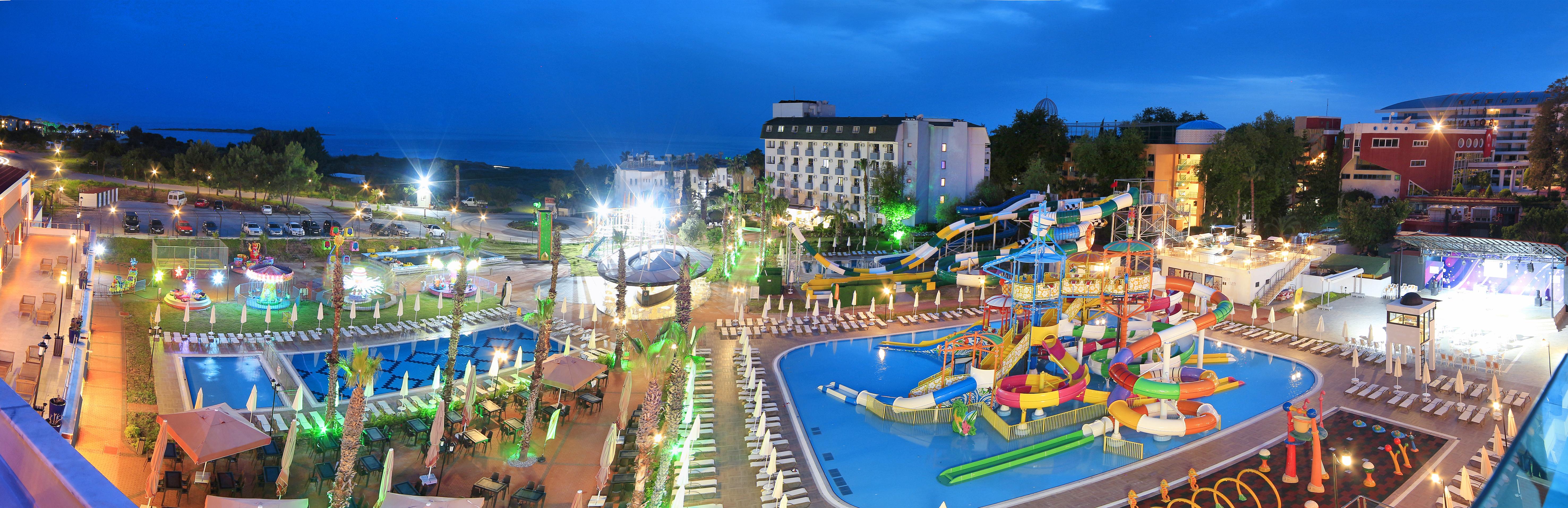 Club Aqua Plaza 4*
