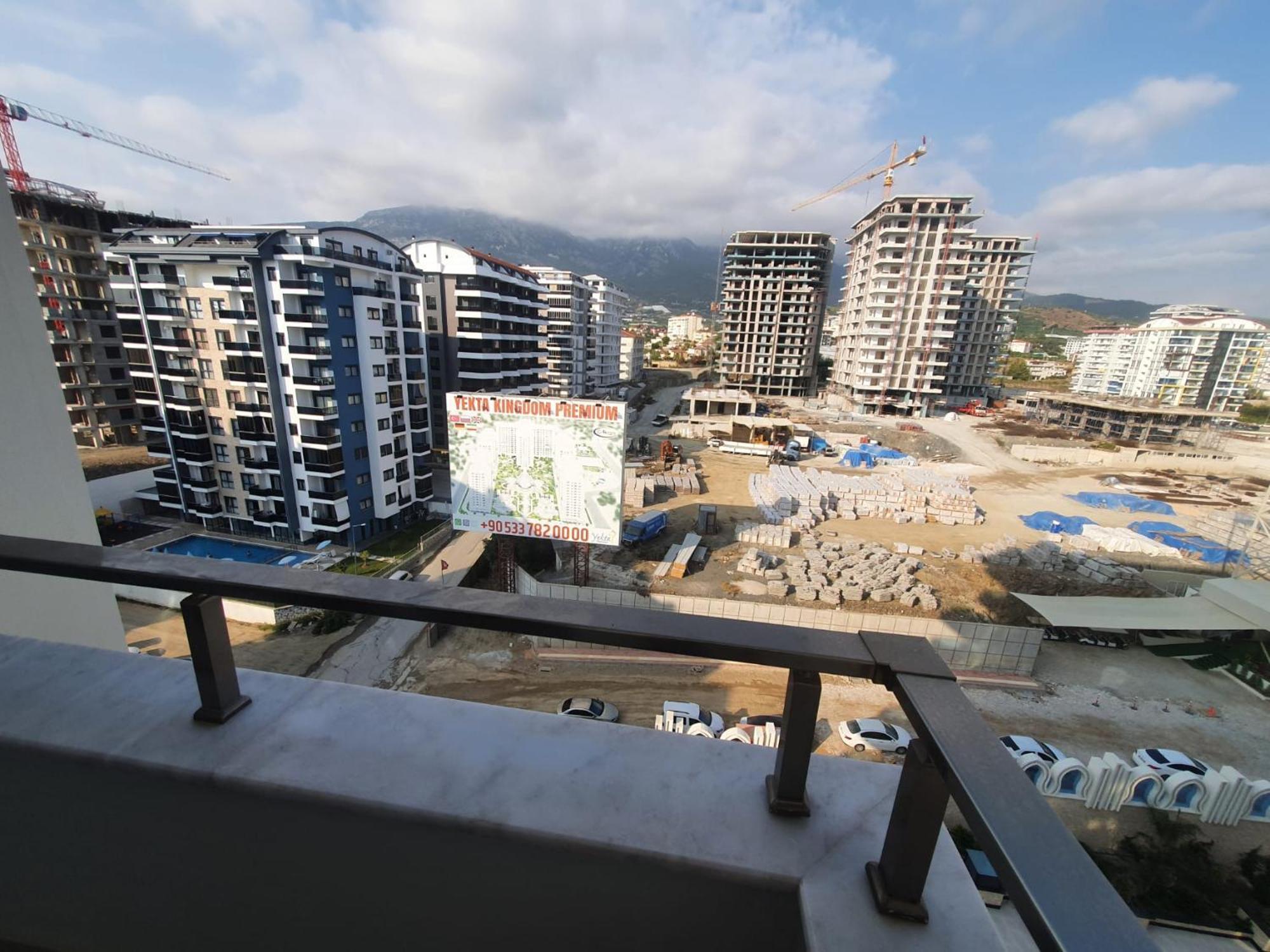 Apartment Yekta Kingdom Trade Center 1+1 Luxury Alanya