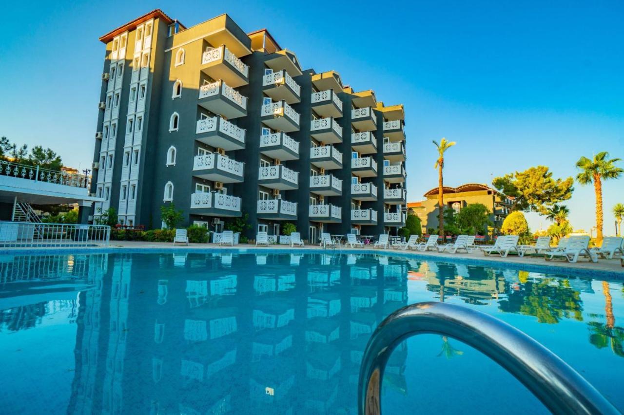 Larina Hotel 5*