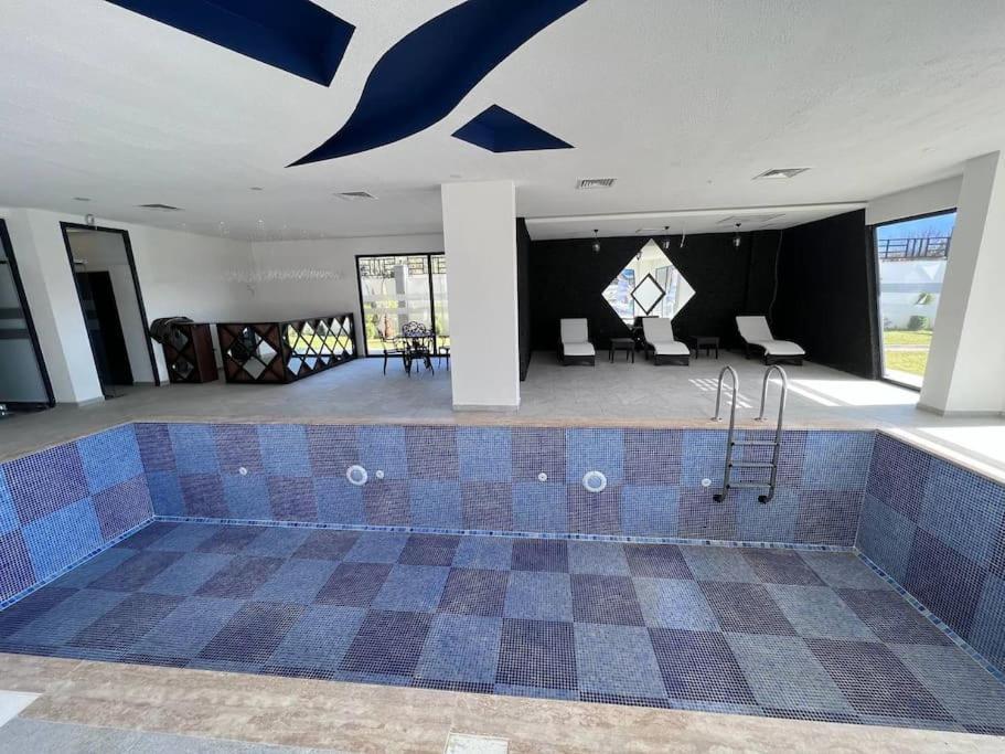 Newly Built 1+1 In Oba
