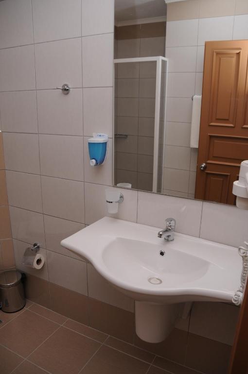 Gunes House Hotel 2*