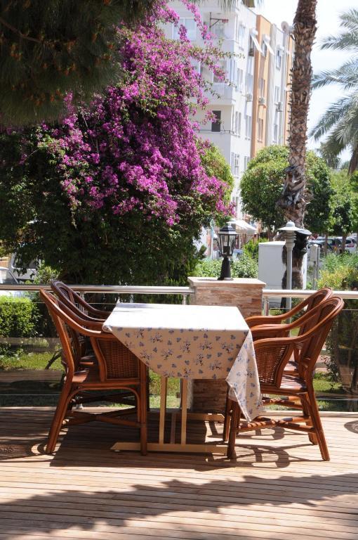 Gunes House Hotel