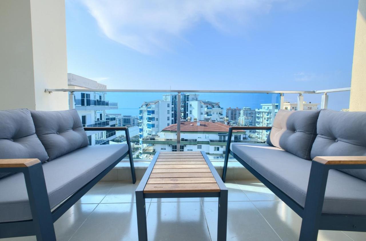 Yekta Blue By Newinn Apartment