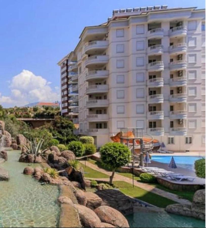 Apartment Waterfall