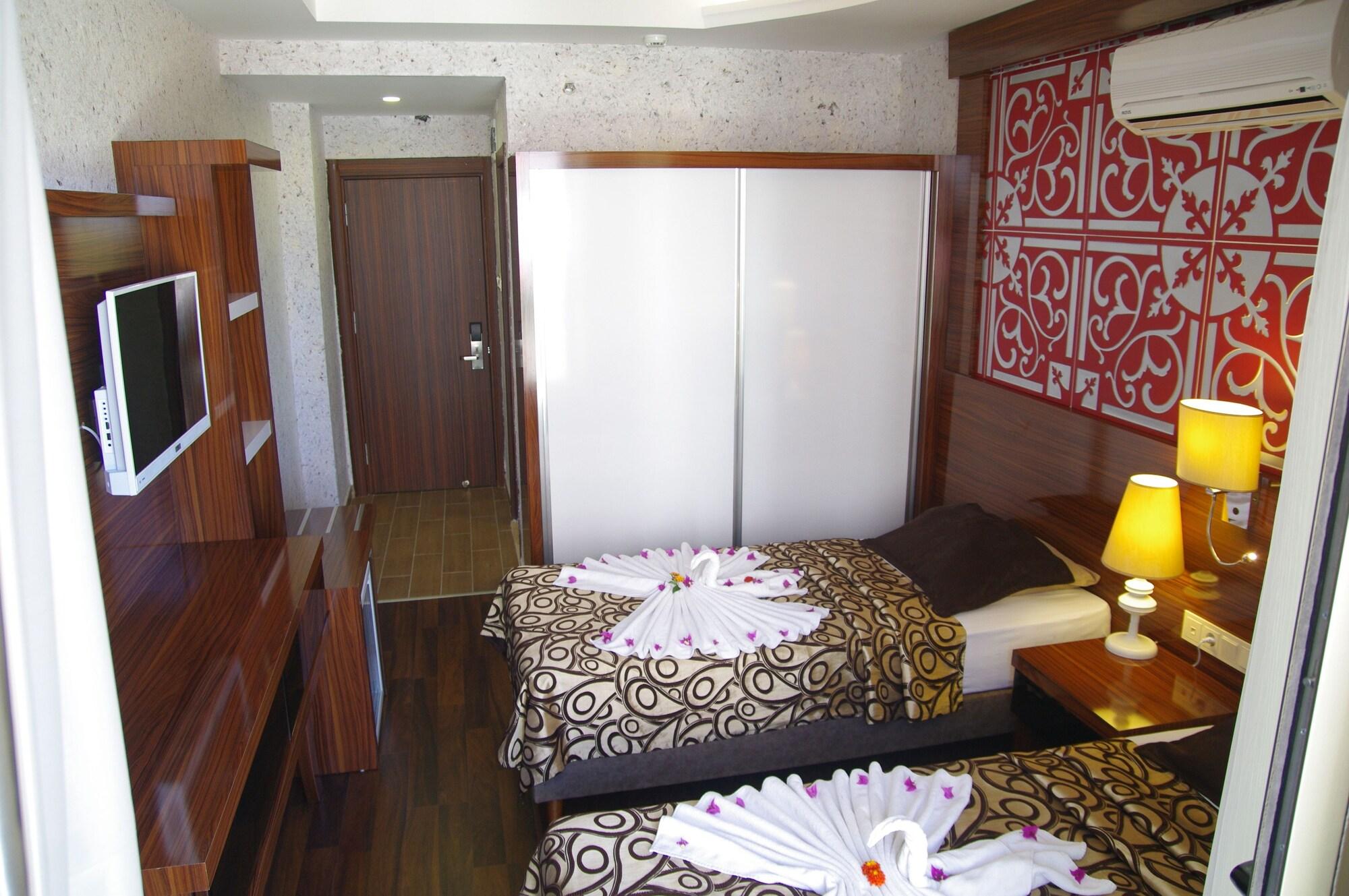 Grand Bayar 3* Alanya