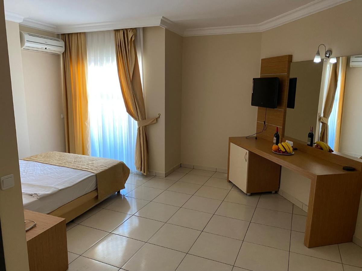 House Hotel *