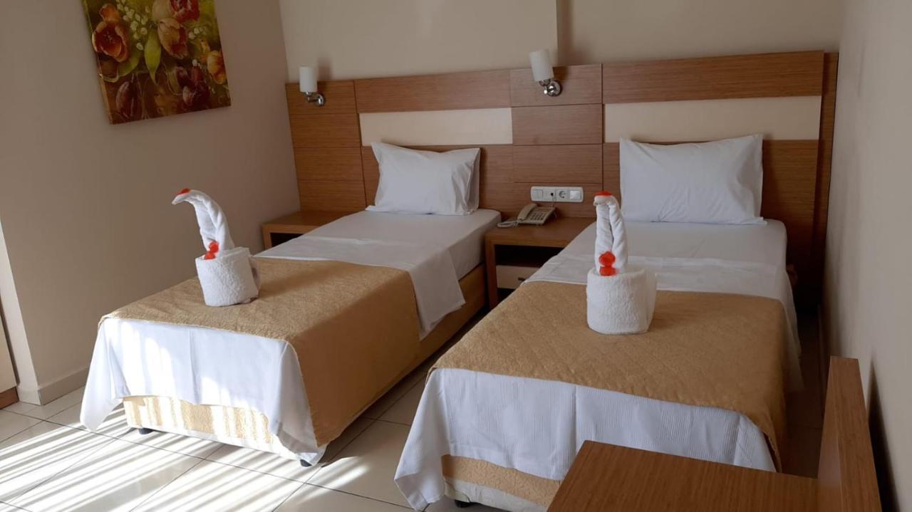 House Hotel *