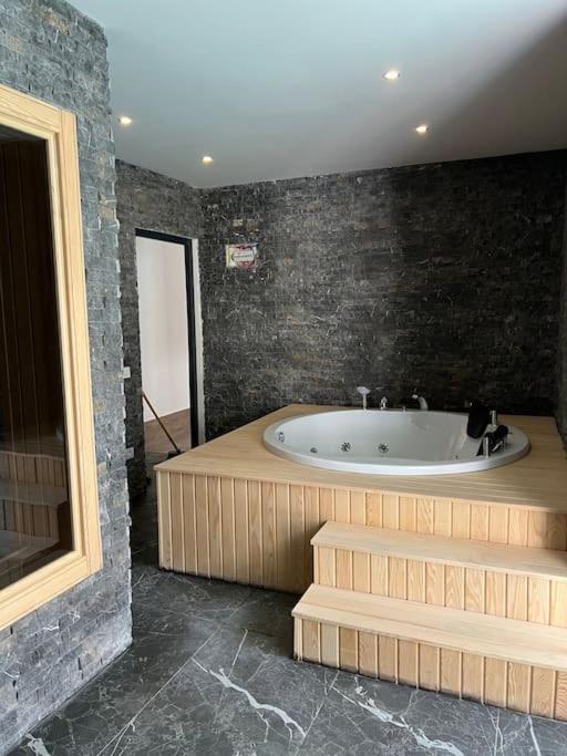 Apartment Camelia 7 Brand New On Cleopatra Side! *