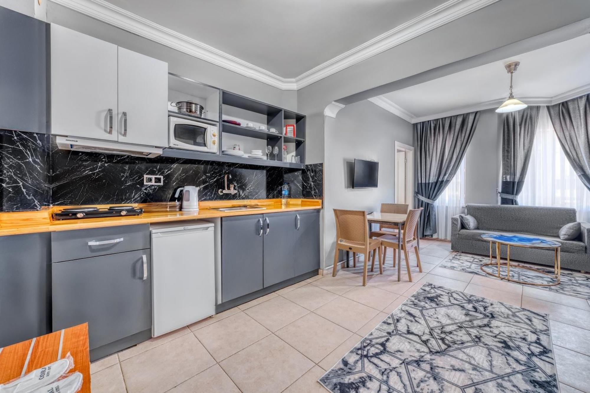 Kleopatra Icaria Aparthotel
