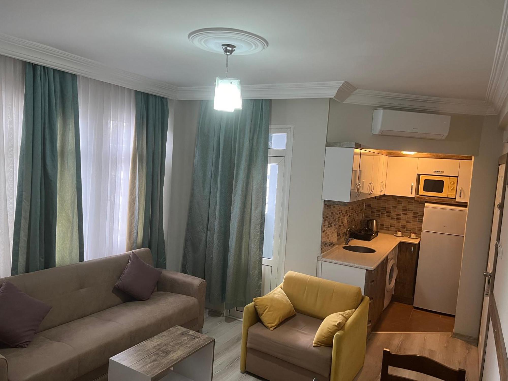 Cleopatra King Aparthotel 4*