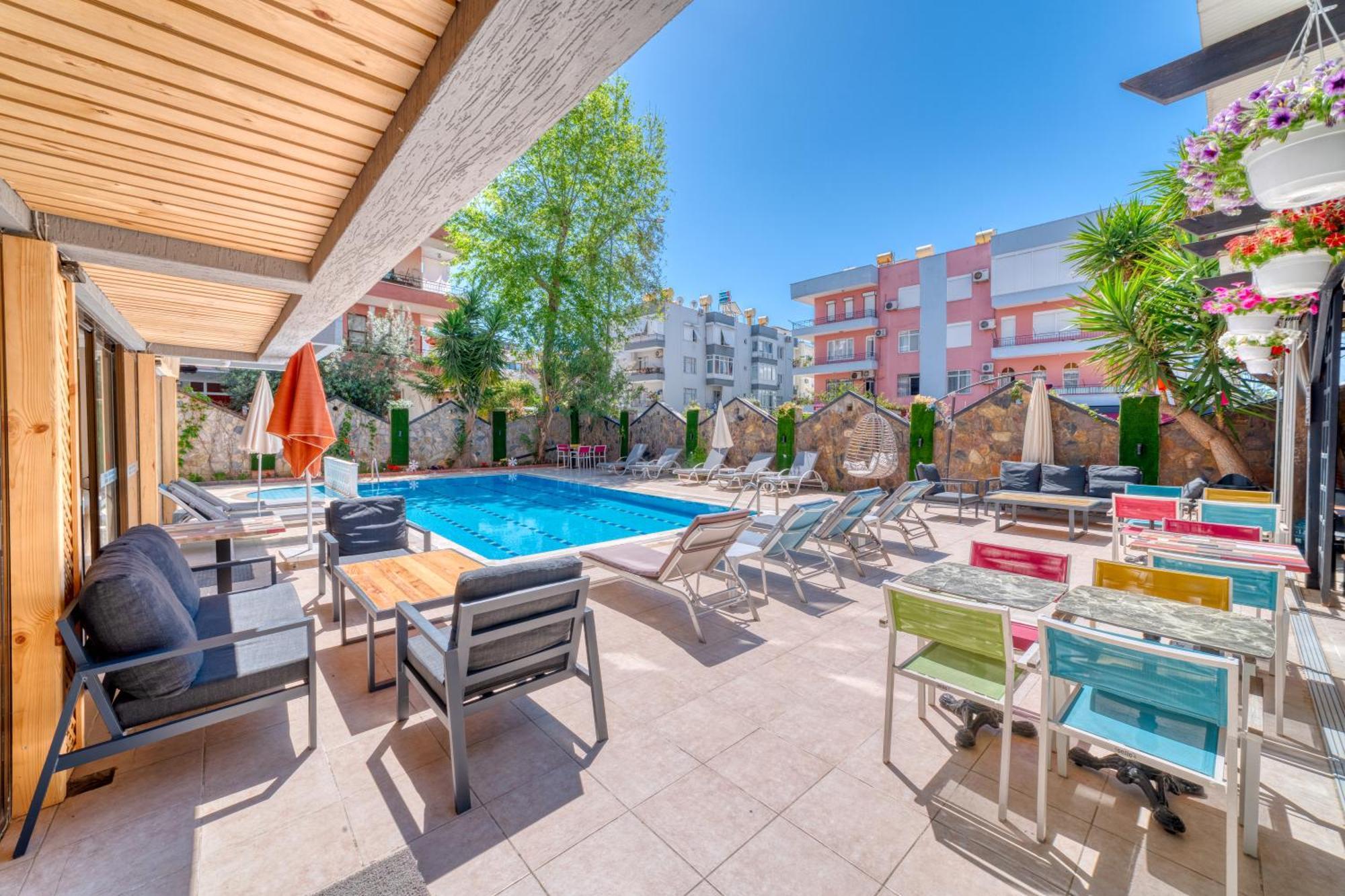 Kleopatra Icaria Aparthotel 2*