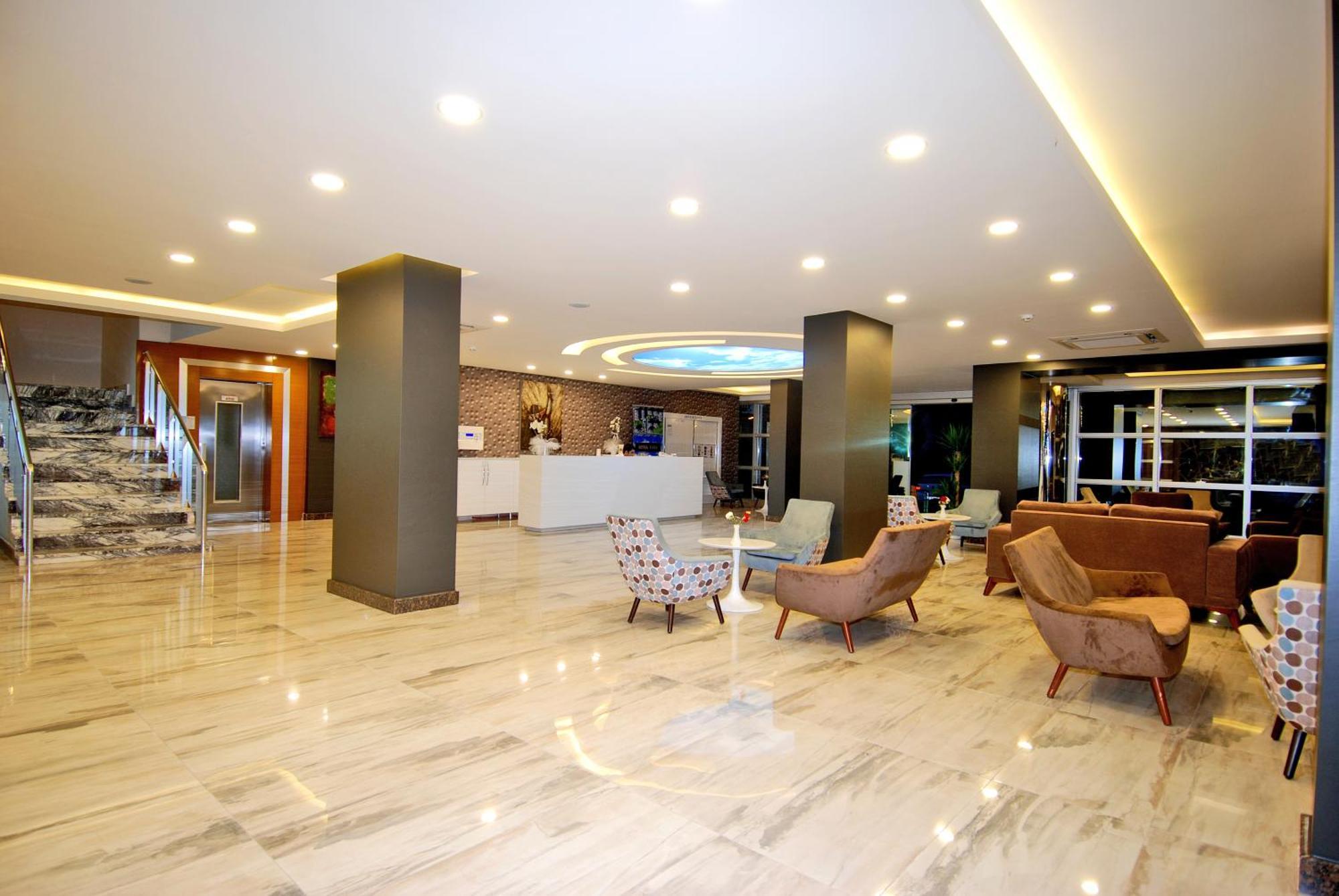 Hotel Kleopatra Ramira 4*
