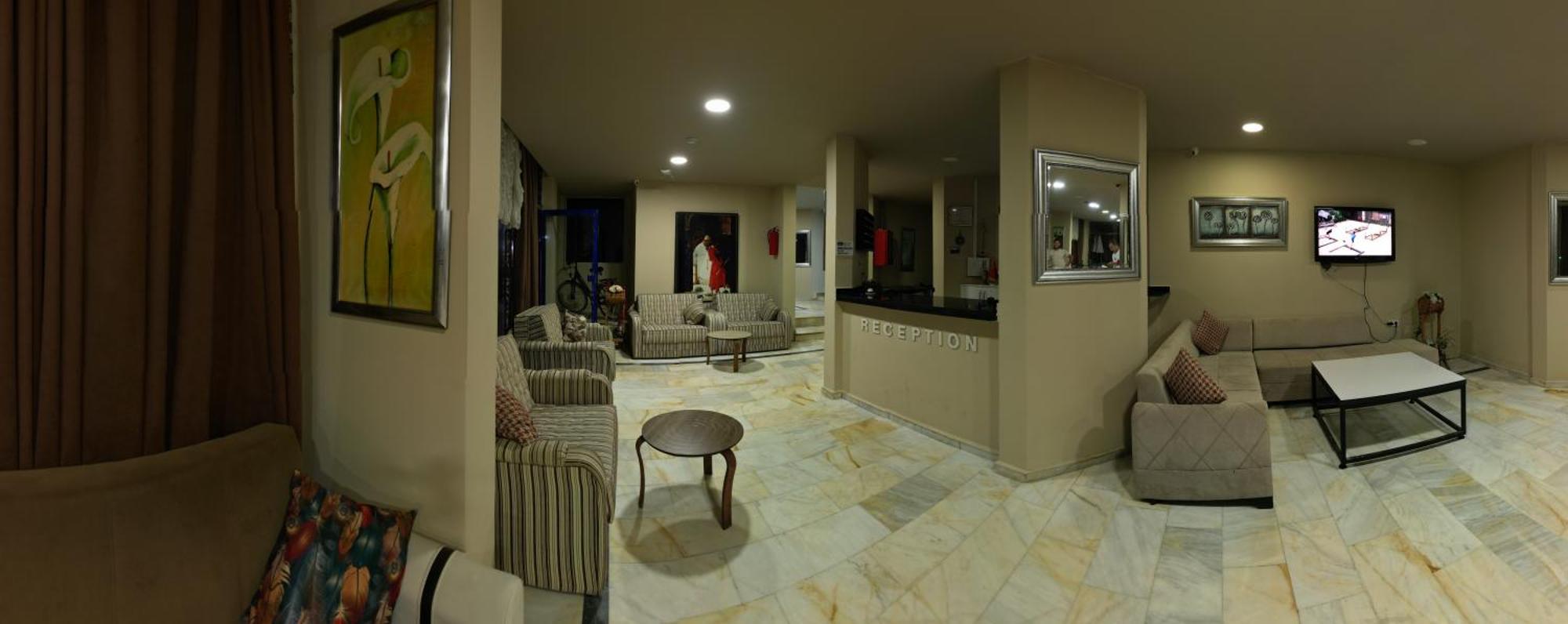 Gold Twins Boutique Hotel 3*
