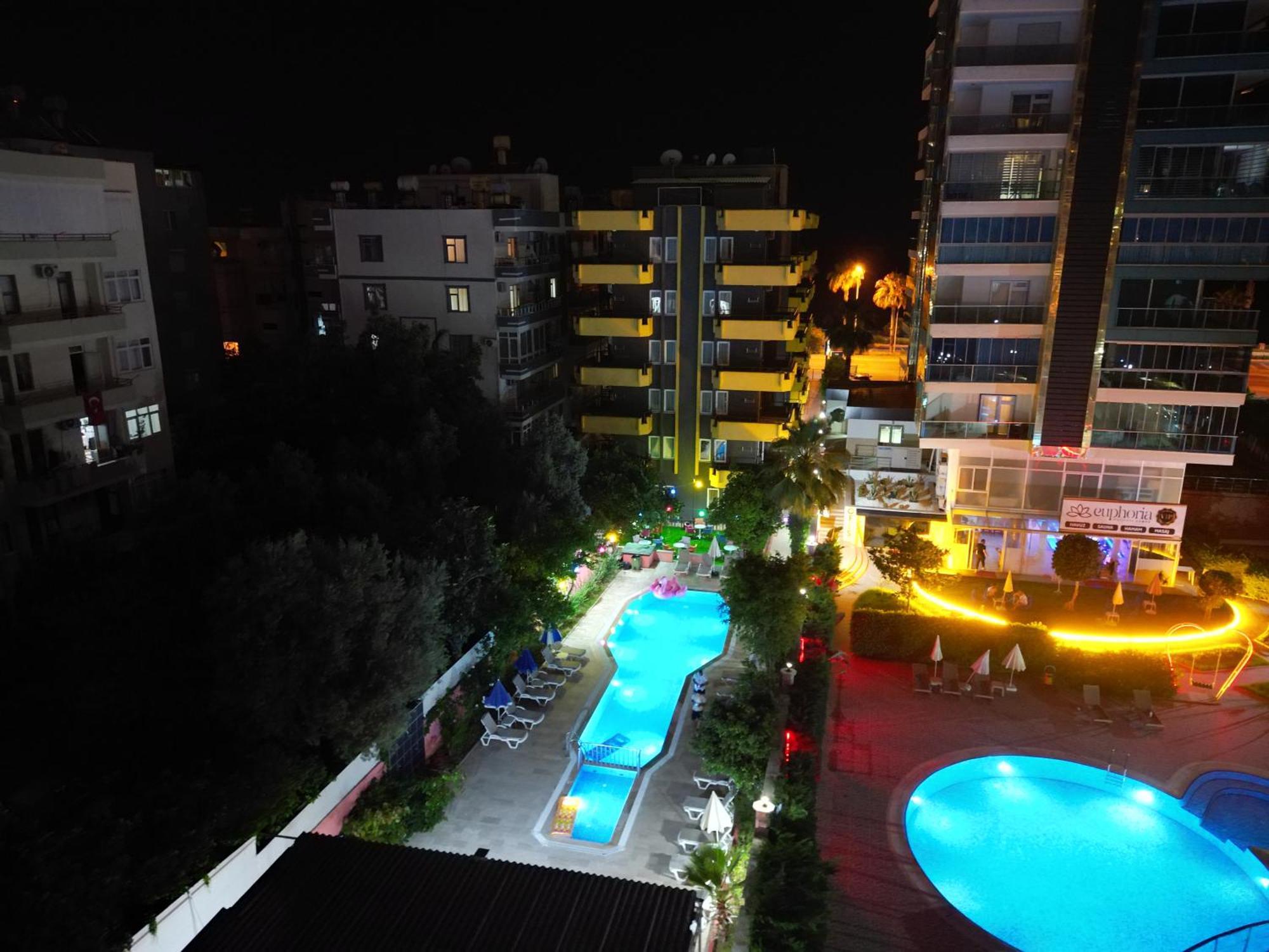 Gold Twins Boutique Hotel 3*