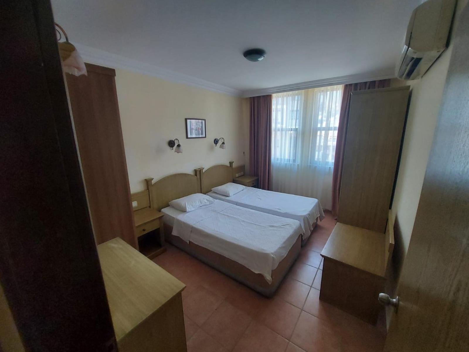 Amber-rose Aparthotel