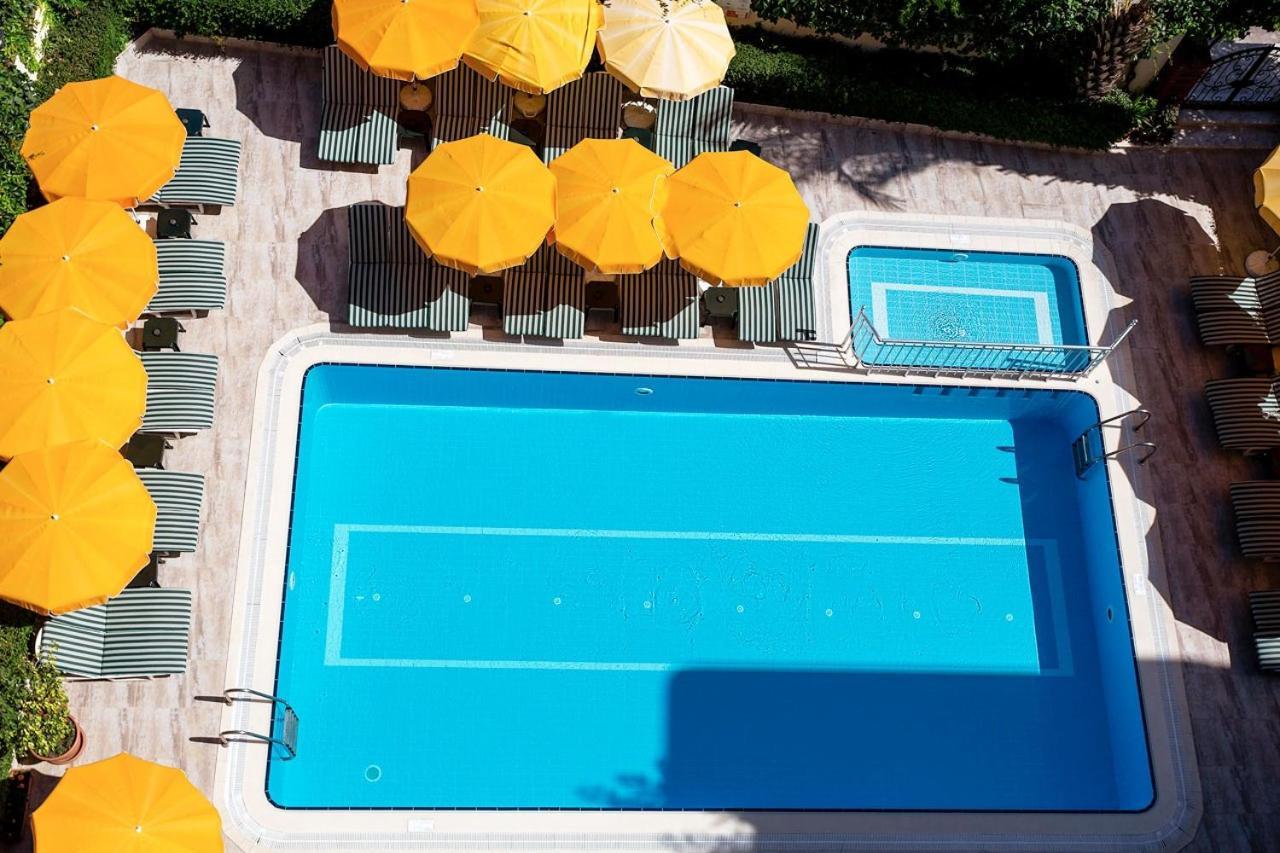 Amber-rose Aparthotel 3*