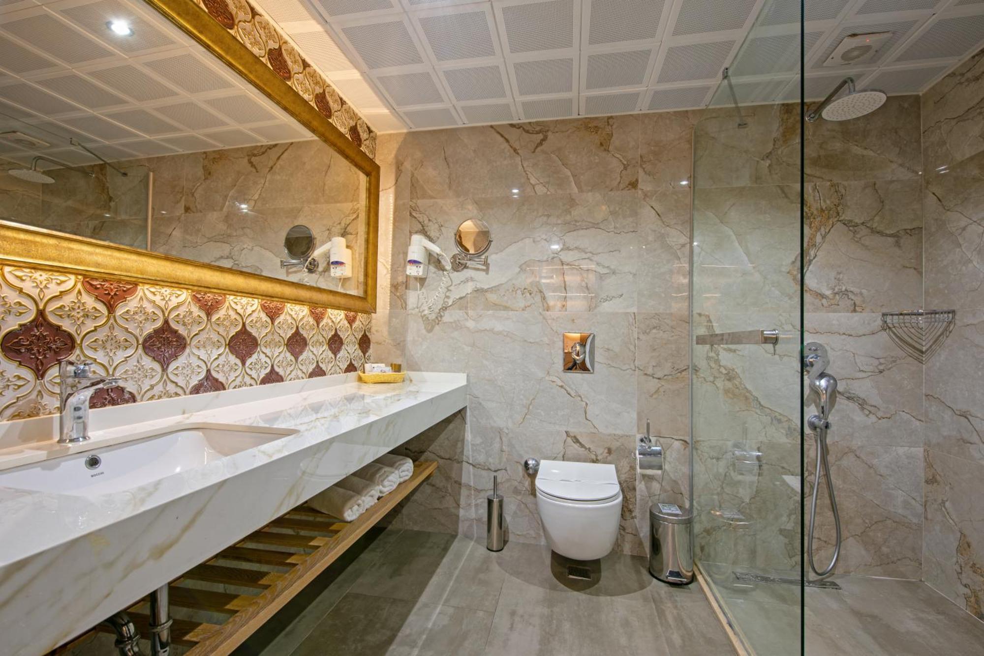 Alaaddin - Adult Only Hotel