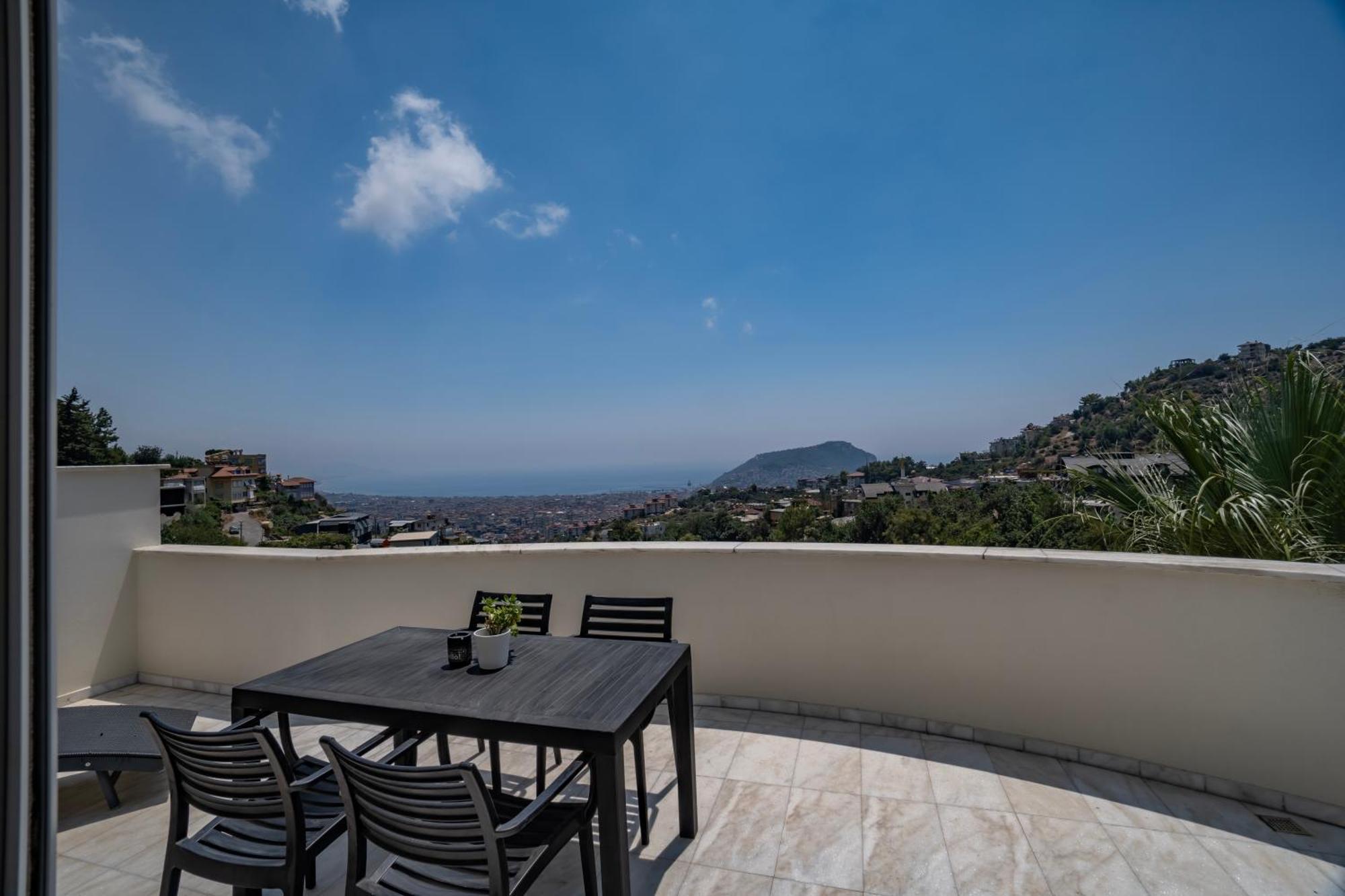 Apartment Mit Einzigartigem Ausblick *