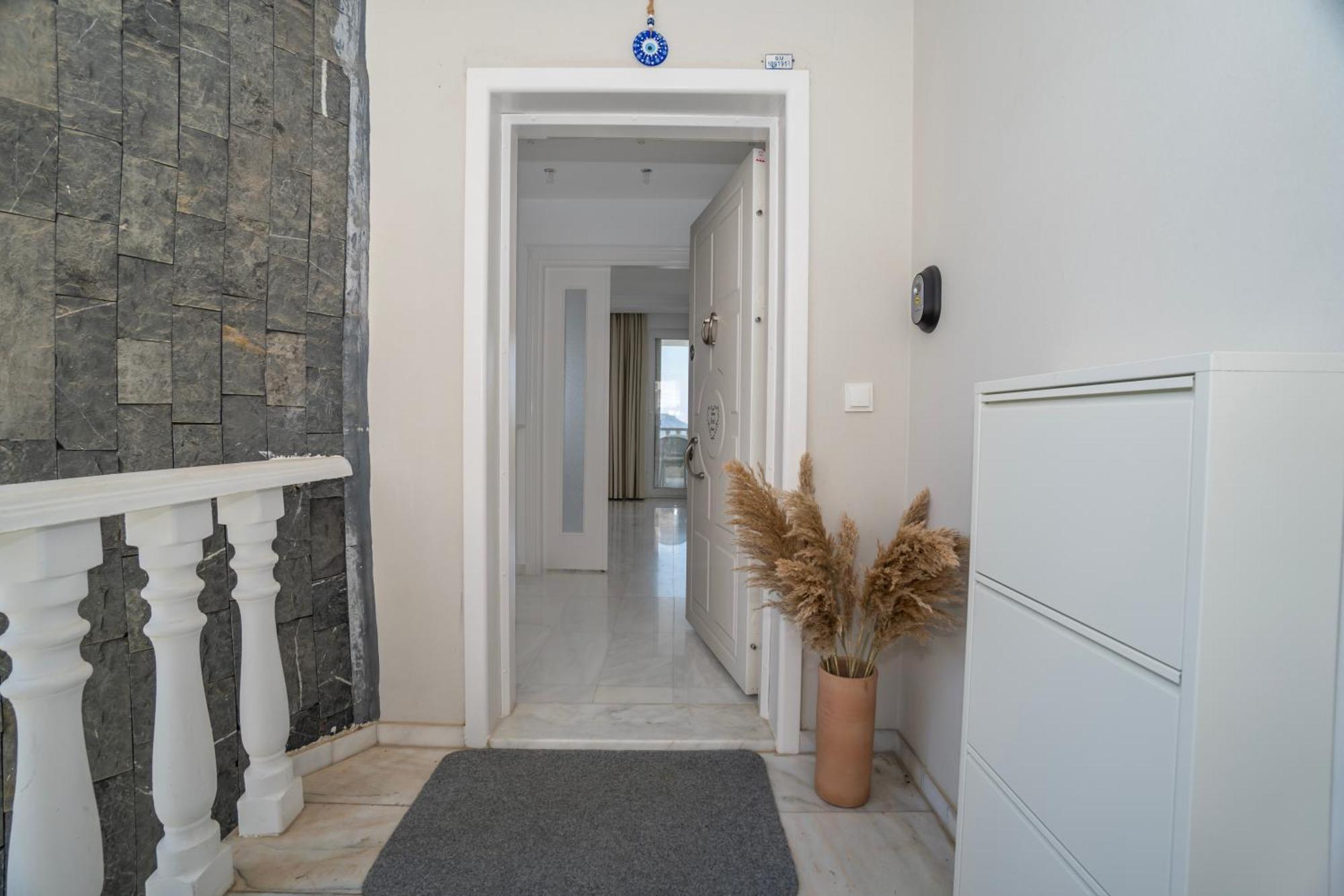 Apartment Mit Einzigartigem Ausblick