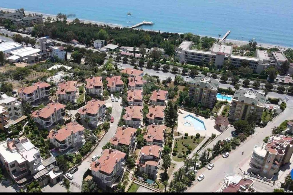 Villa Mit Garten, 500 M Zum Strand, In Der Naehe Der Stadt