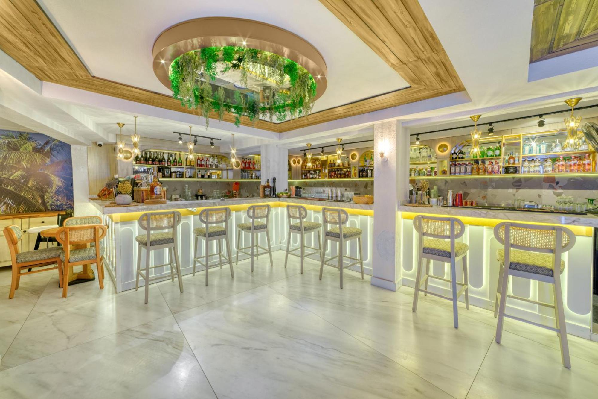 Royalisa Palmiye Adult Only