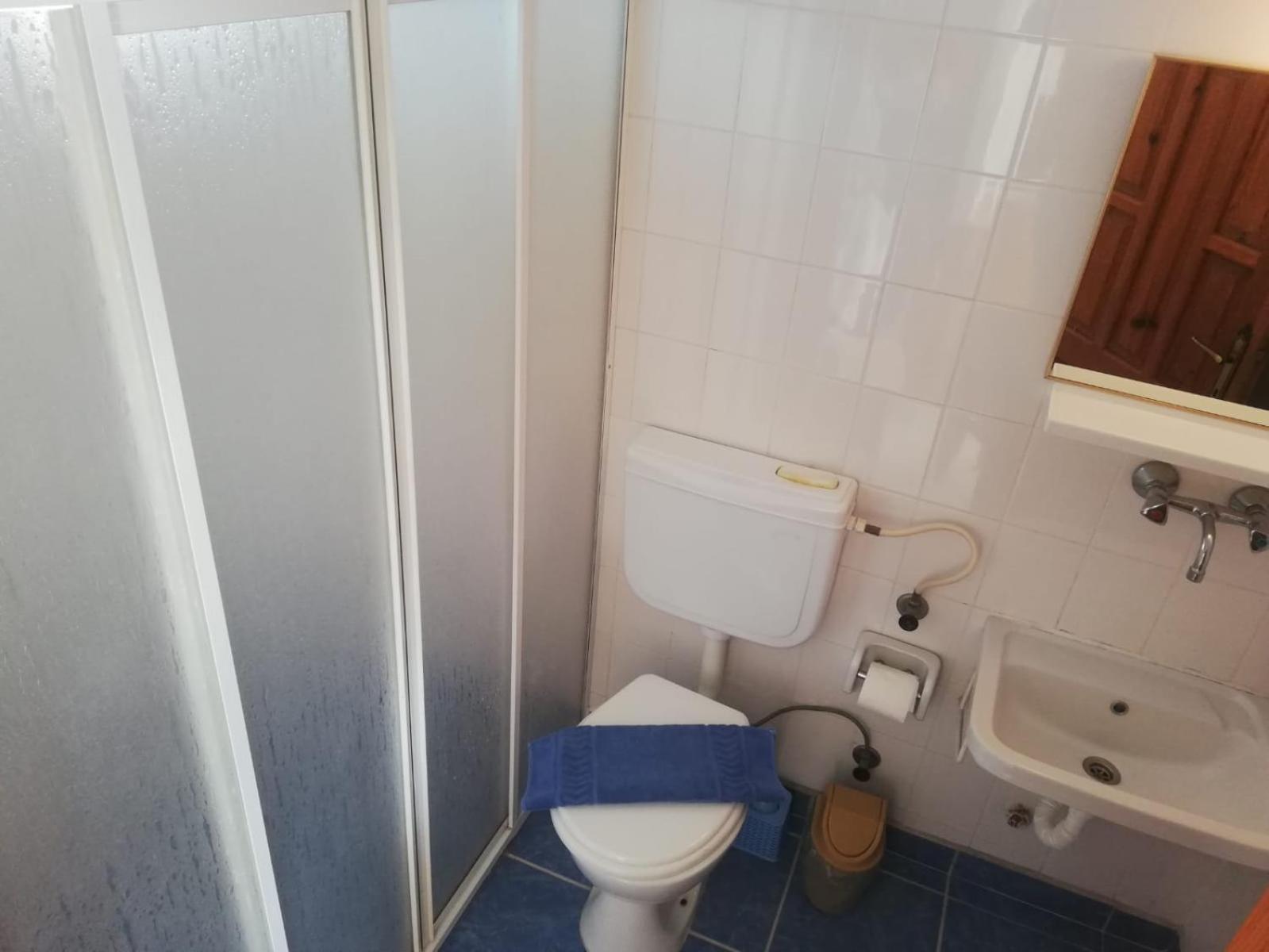 Hotel Renka Holidays And Caravans