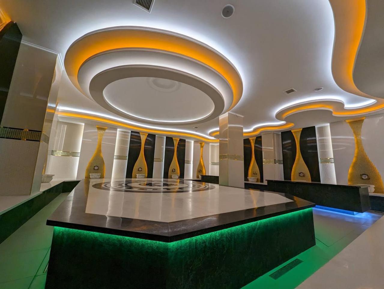 Yekta Mall Trade Center *