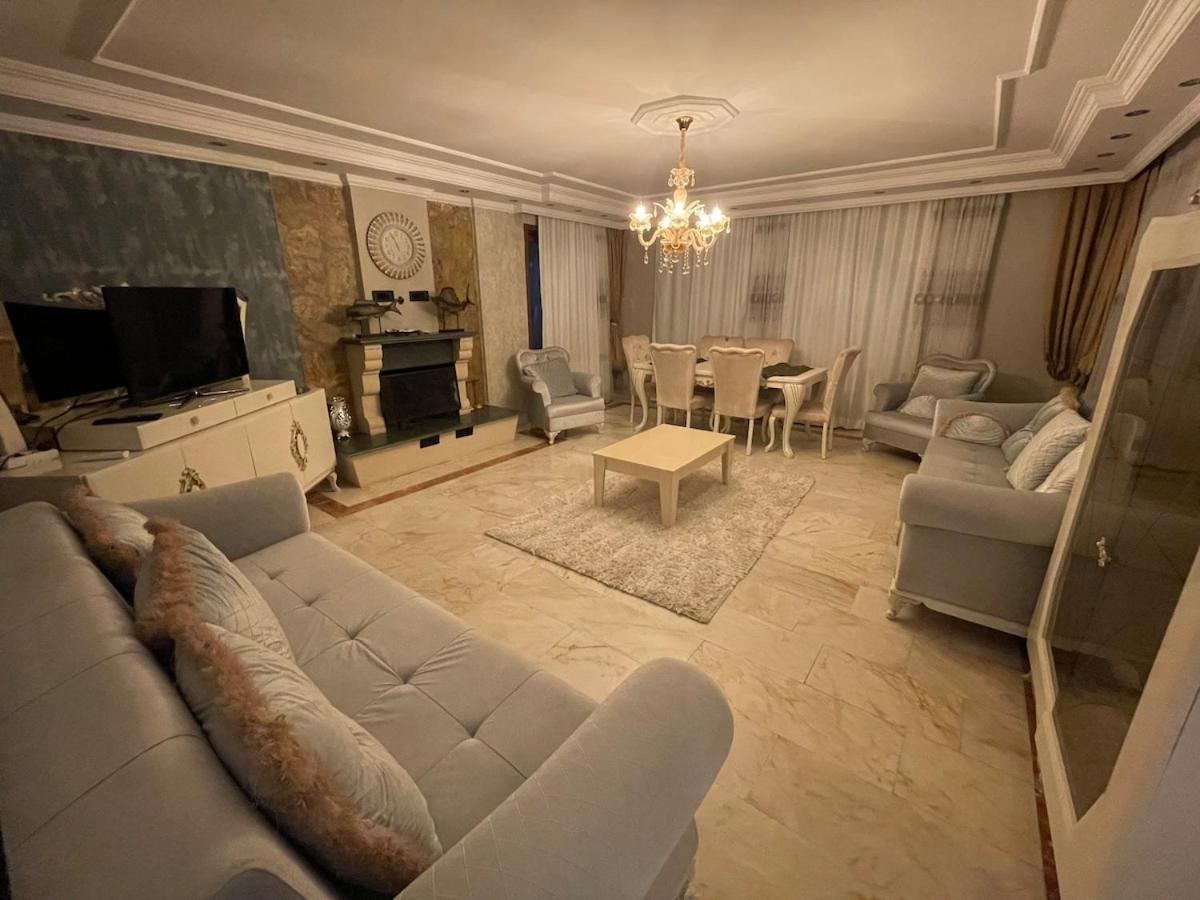 Villa Luxury, 6 Bedroom, 3 Bathroom Alanya