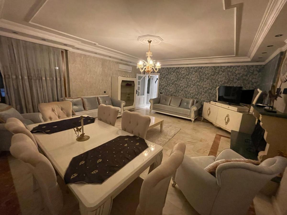 Villa Luxury, 6 Bedroom, 3 Bathroom