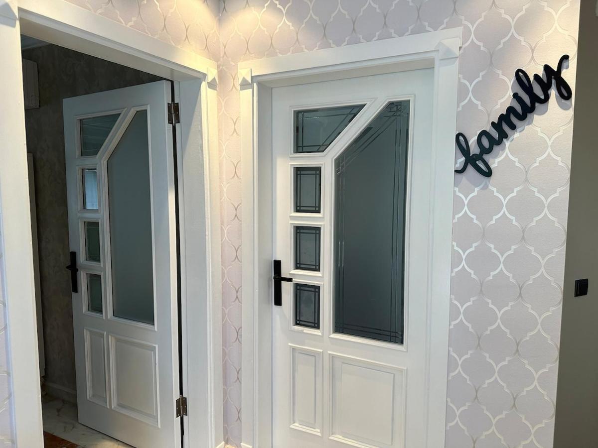 Luxury, 6 Bedroom, 3 Bathroom Villa Alanya