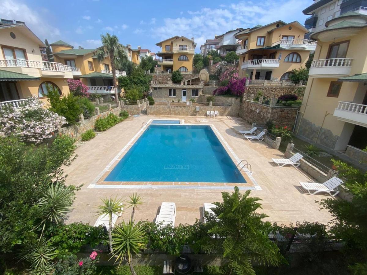 Luxury, 6 Bedroom, 3 Bathroom Villa Alanya
