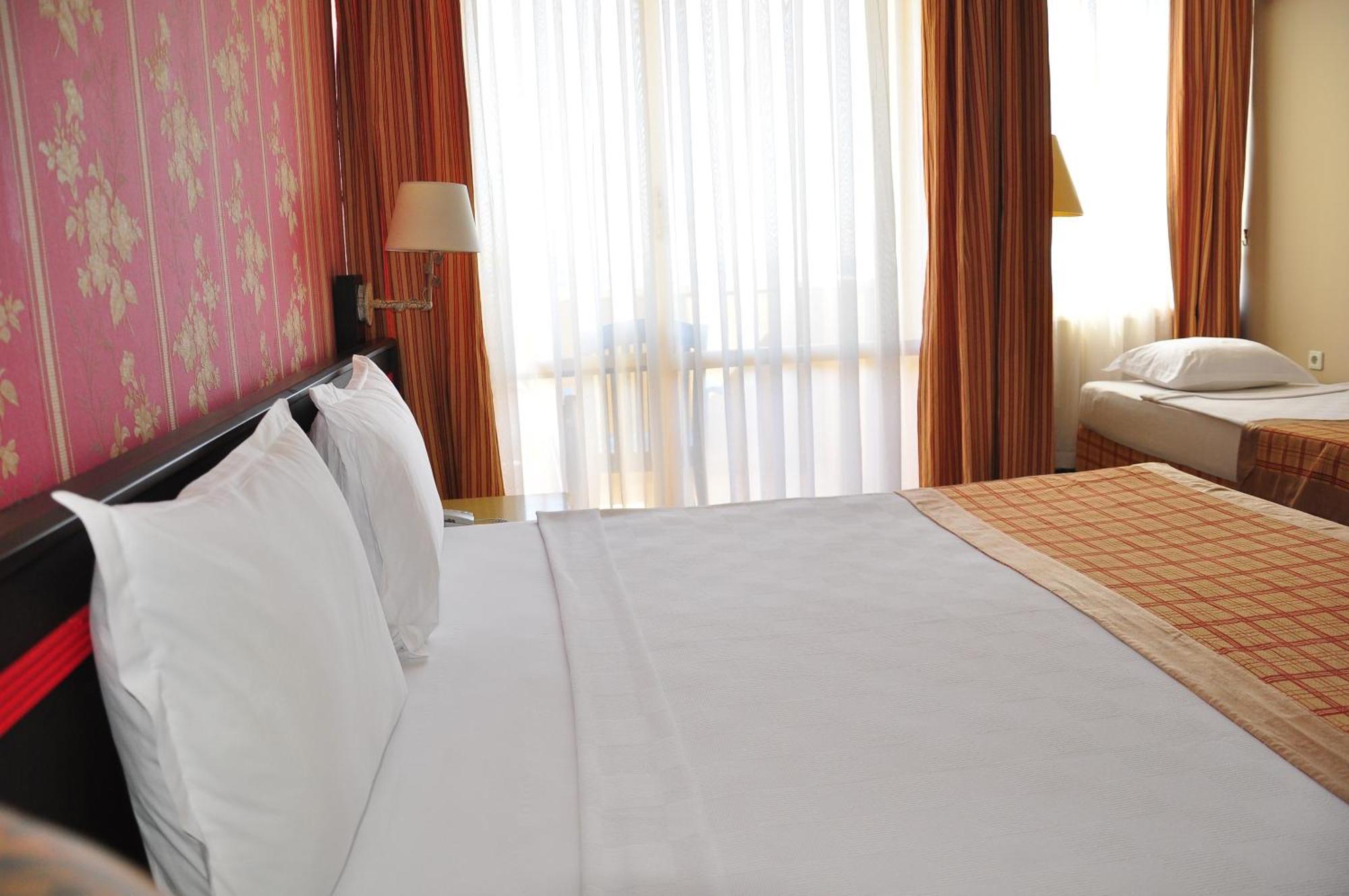 Senza Sunset Hotel 5*