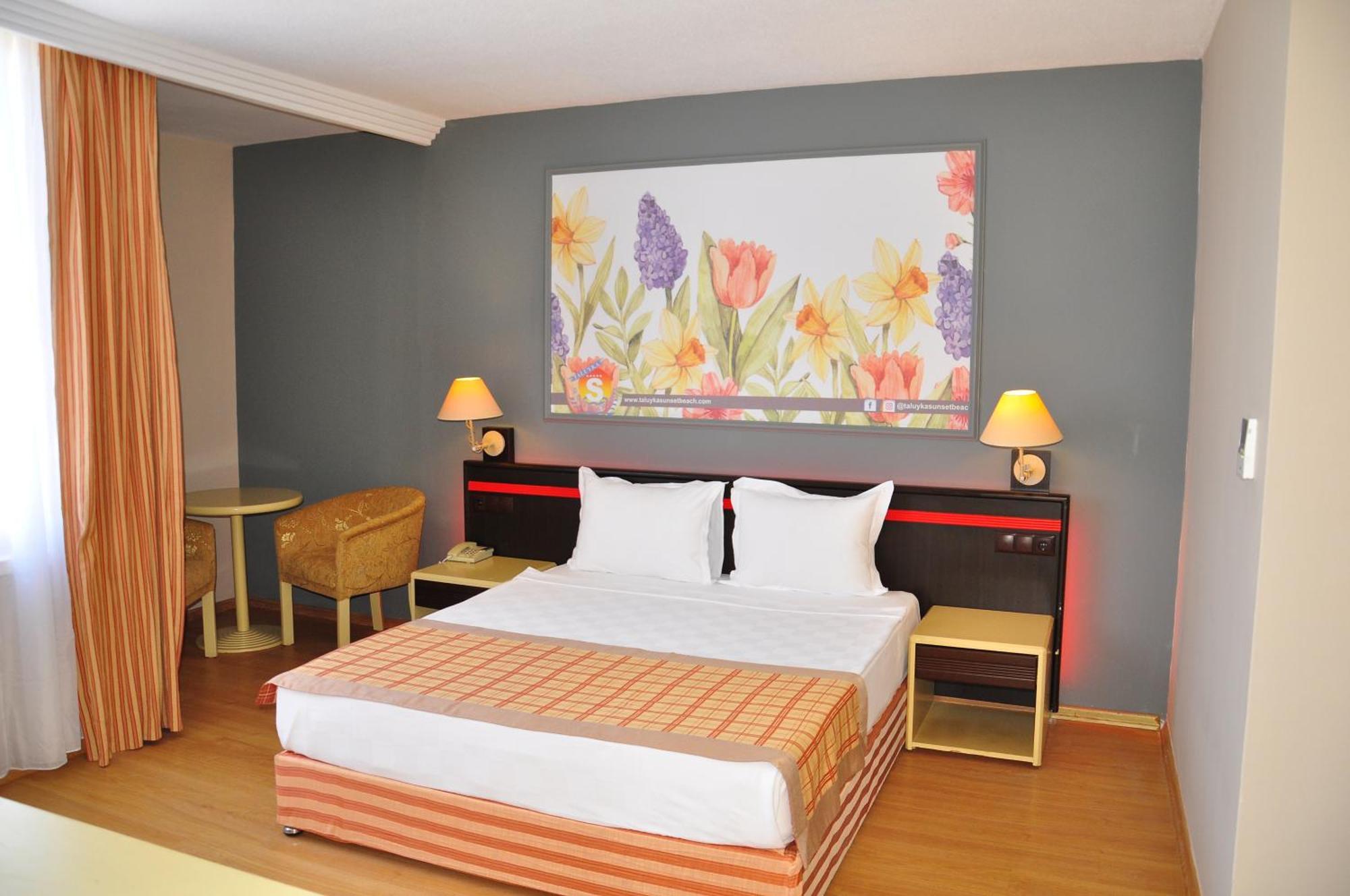 Senza Sunset Hotel