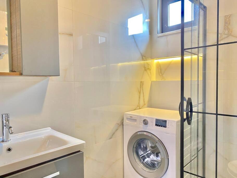 Daire Rose 6 Comfort Living At Cleopatra