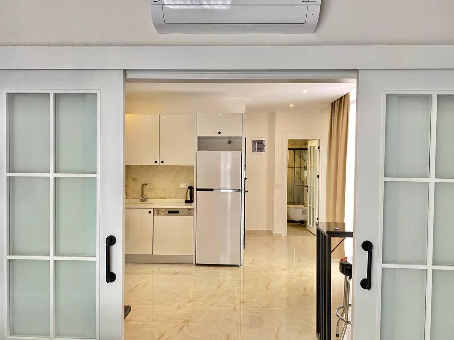 Daire Rose 6 Comfort Living At Cleopatra *