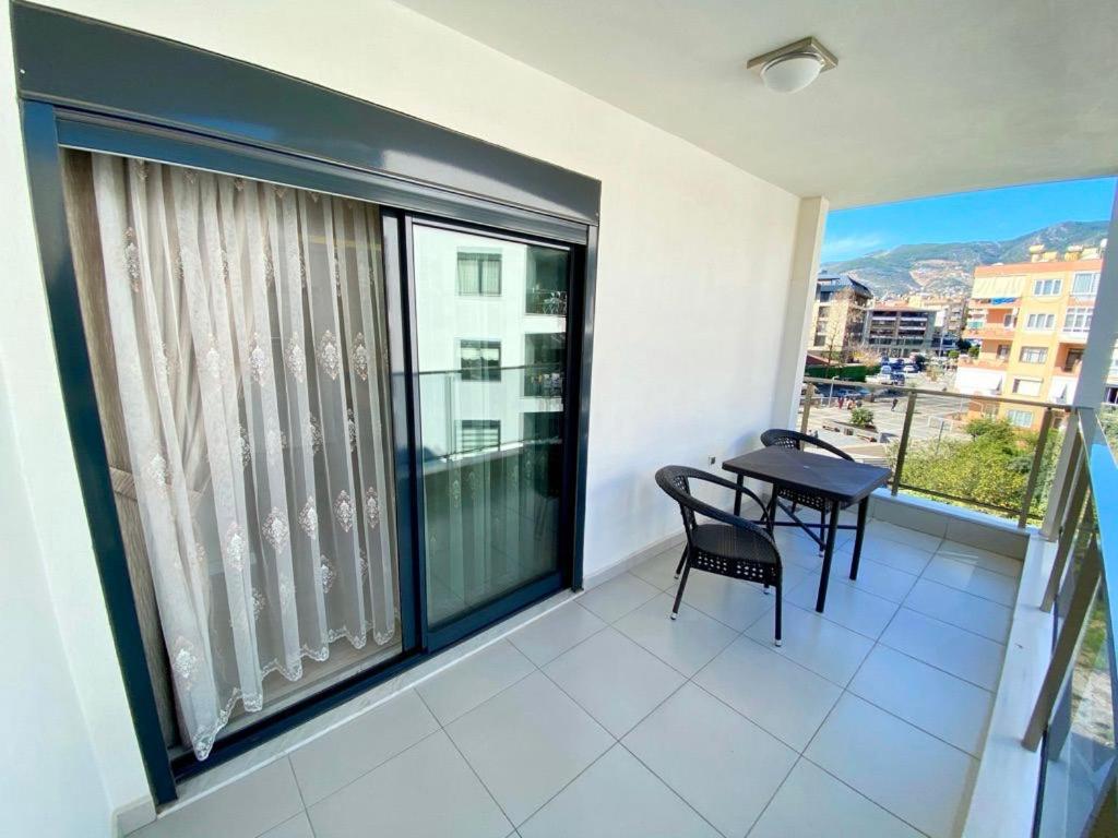 Apartment 1bd Flat 200m To The Beach! Great Location!