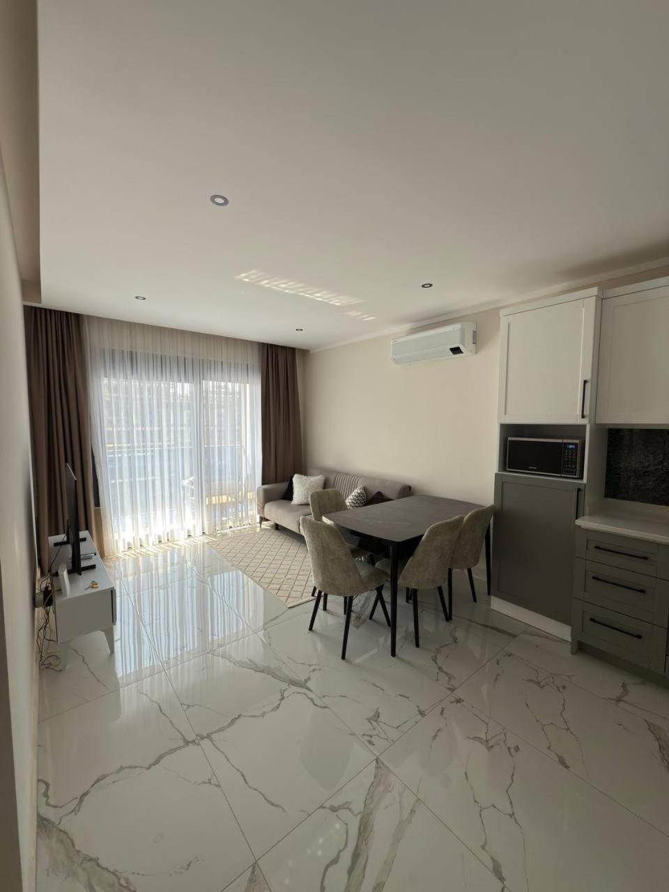Cosy Flat, 150m To The Sea Apartment *