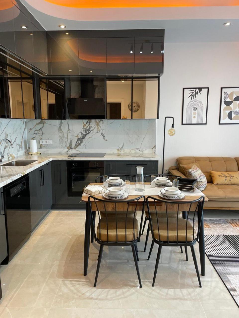 Apartment Stylish In Yekta Royal Club