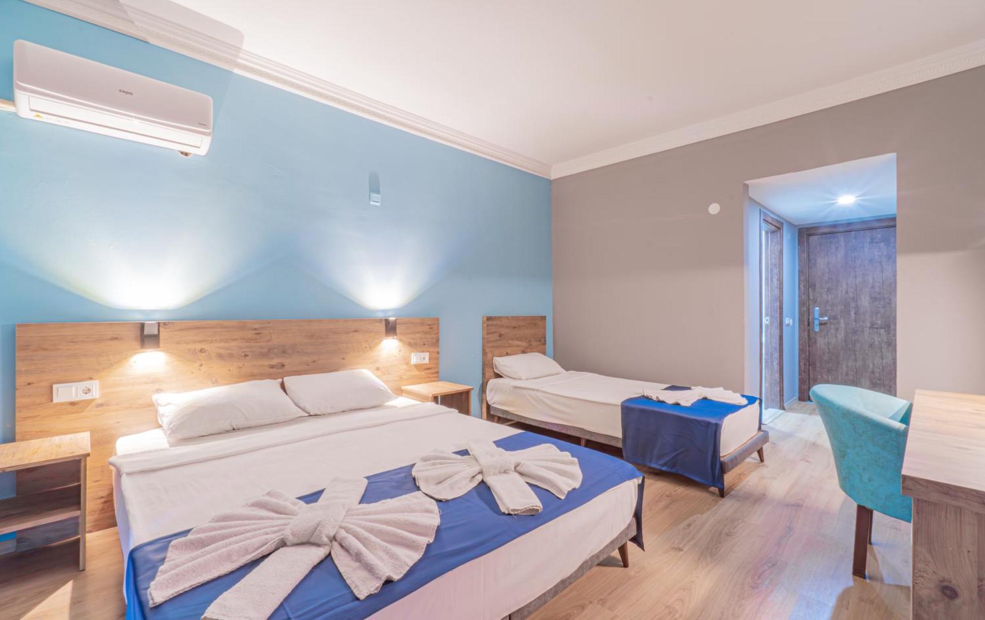 Pyxis Point Hotel 4*