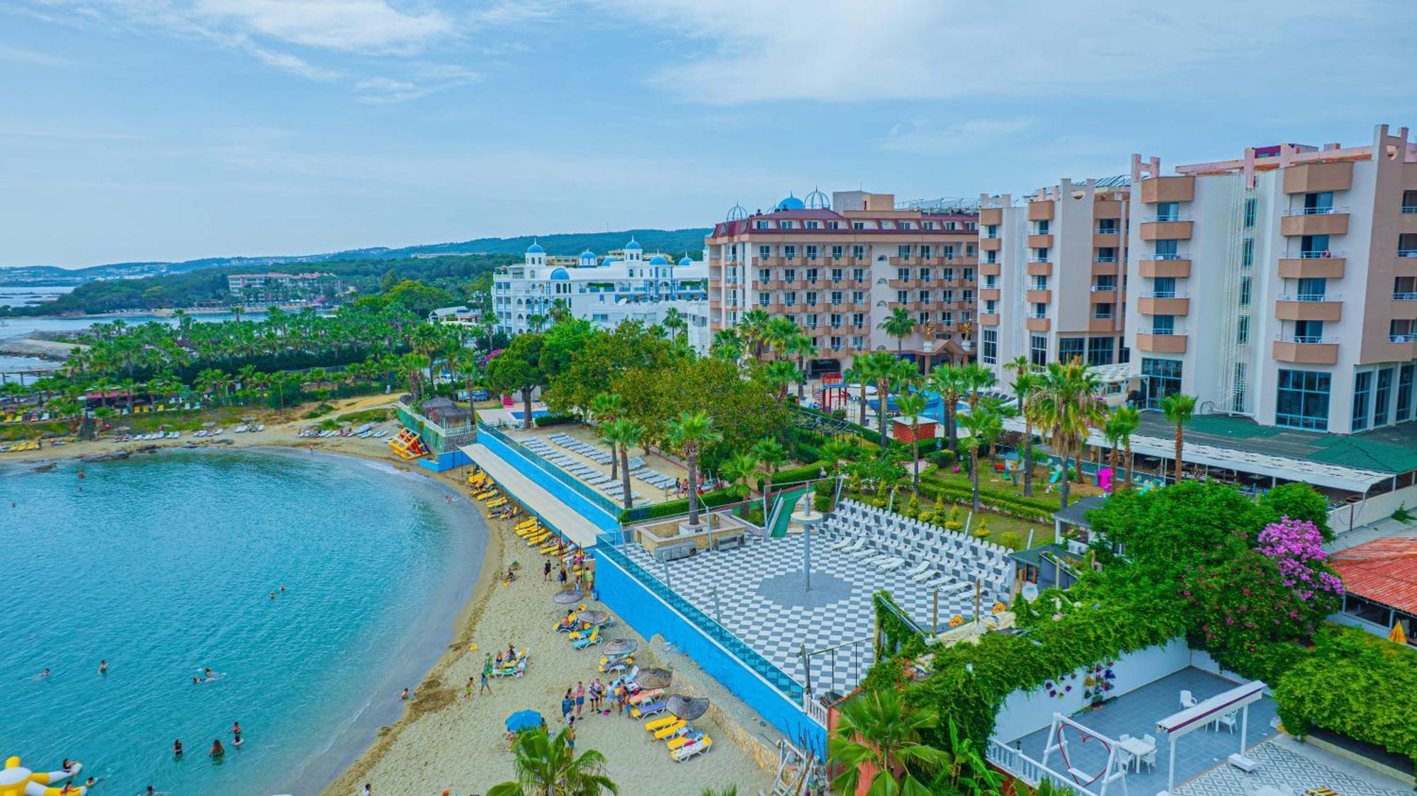 Pyxis Point Hotel 4*