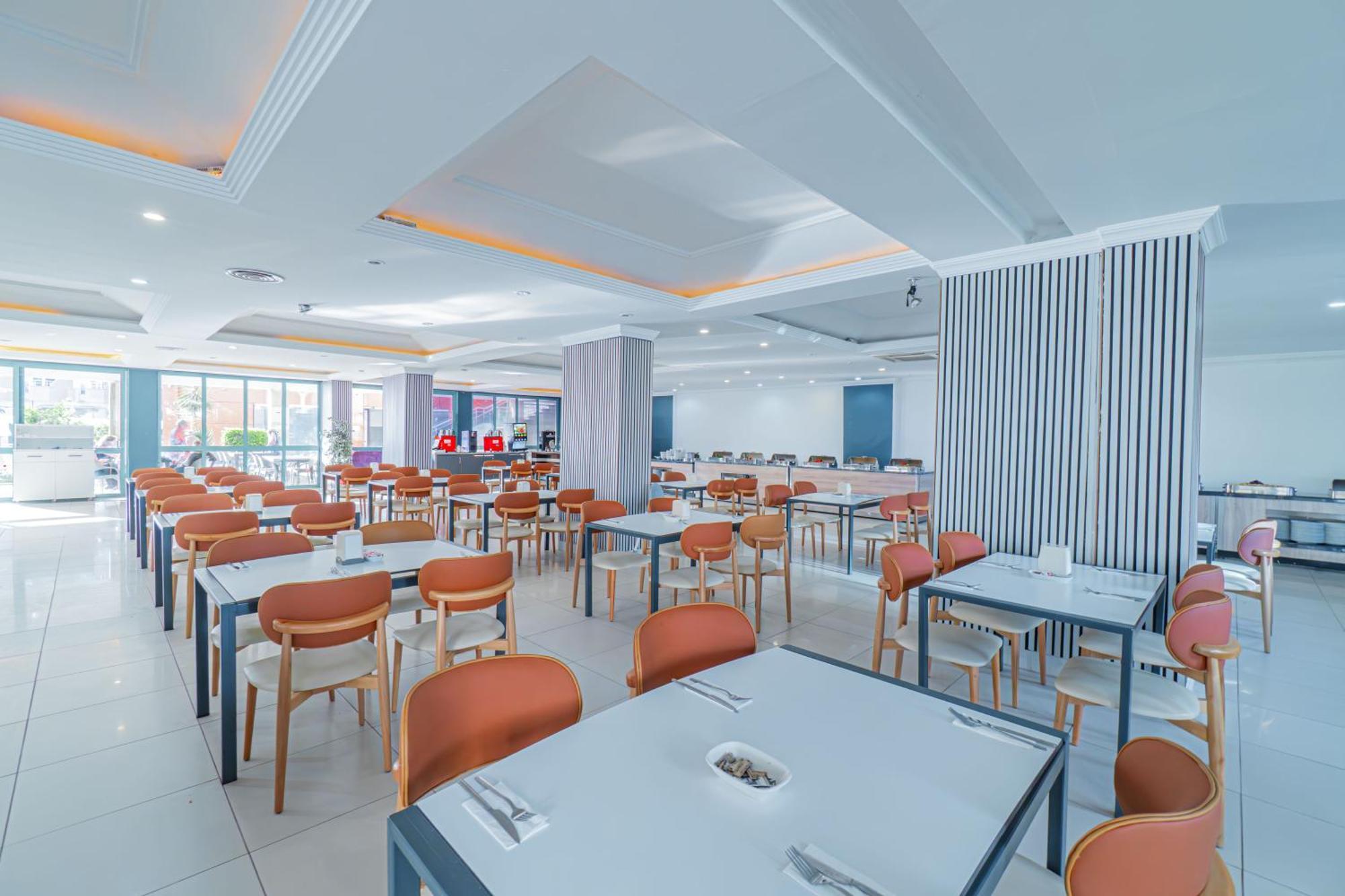 Pyxis Point Hotel