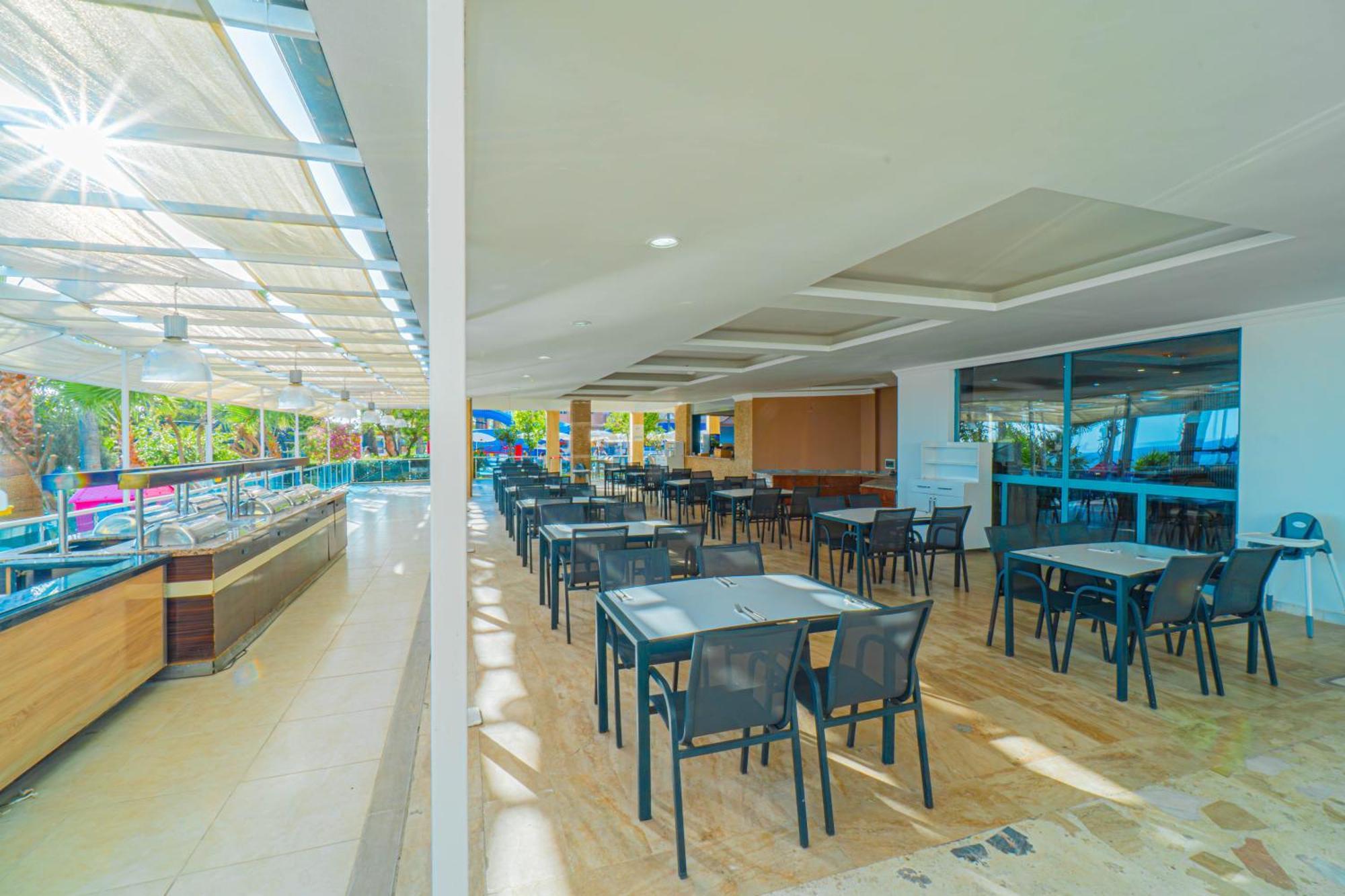 Pyxis Point Hotel