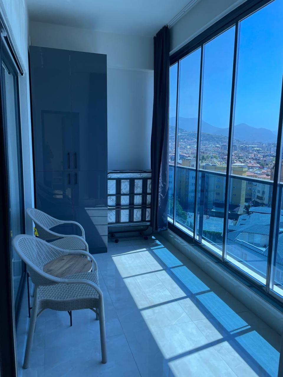 Stylish In Yekta Royal Club Apartment