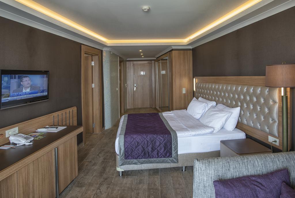 Hotel Michell & (adults Only) 5*