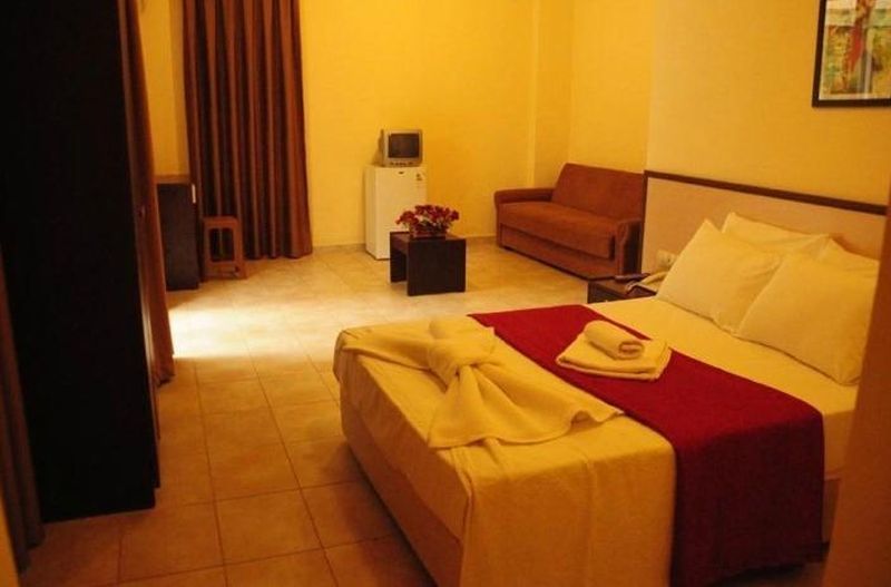 Astor Beach 3*
