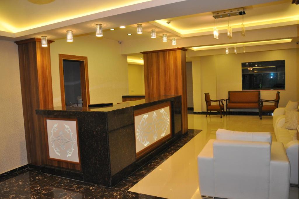 Aparthotel Mitos