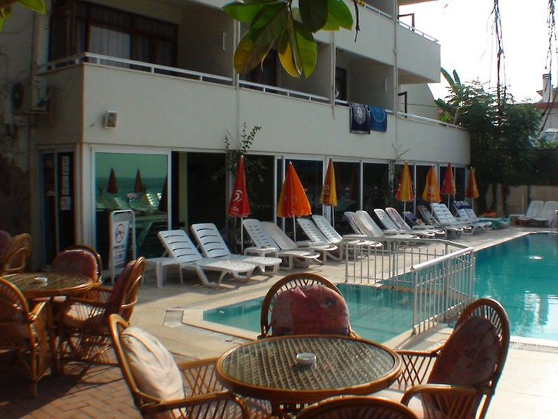 Floria 4*