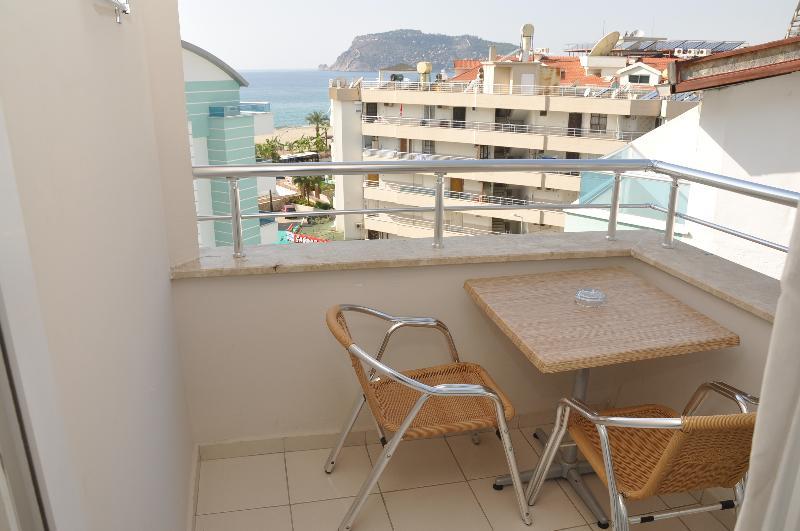 Grand Ati̇lla Hotel 3*
